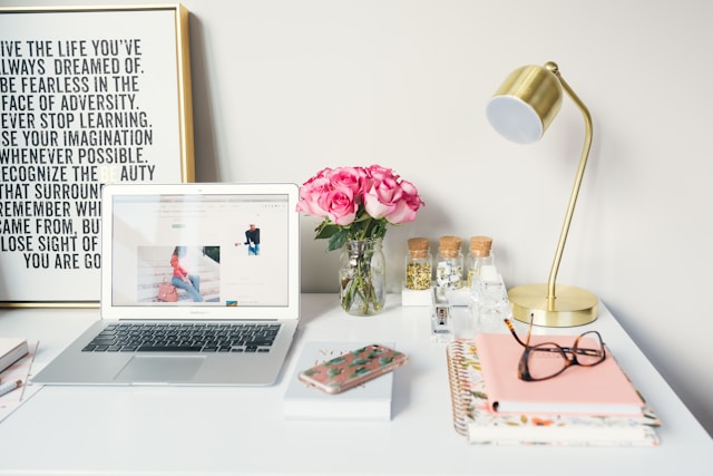 arnel-hasanovic-MNd-Rka1o0Q-unsplash (1).jpg arnel-hasanovic-MNd-Rka1o0Q-unsplash (1).jpg